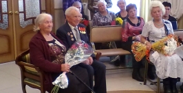 Супругам Бараховым исполнилось по 90 лет, они прожили в счастливом браке 65 лет www.irkadm.ru
