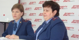 Представители УФМС России по Иркутской области Татьяна Липасова и Марина Патес Тимур Балашов