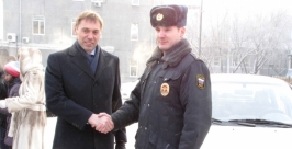 Лучшему участковому Иркутска мэр города вручил &quotЛаду Гранту&quot Пресс-служба ГУ МВД по Иркутской области
