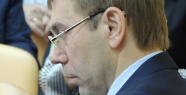 Экономическими препятствиями торговлю в цивилизованное русло  Максим Соловьёв IrkutskMedia