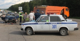 Трагедия в Новой Москве едва не повторилась под Ангарском: КАМАЗ врезался в седан Пресс-служба ГУ МВД России по Иркутской области