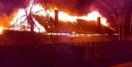 Под завалами сгоревшего дома найдено тело мужчины в Зиминском районе Приангарья Пресс-служба ГУ МЧС РФ по Иркутской области