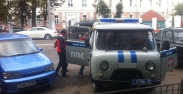 Участников пикета забрали в отделение РИА IrkutskMedia