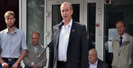 Депутат Госдумы от КПРФ Сергей Левченко Оленникова Мария, IrkutskMedia