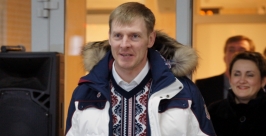 &quotЗолотой&quot бобслеист Александр Зубков прилетел в Иркутск Владислав Костин, РИА IrkutskMedia