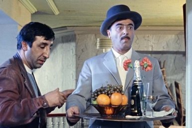Ловелас не только на экране: этот советский актер ходил в ЗАГС как к себе домой Скриншот из фильма (6+)