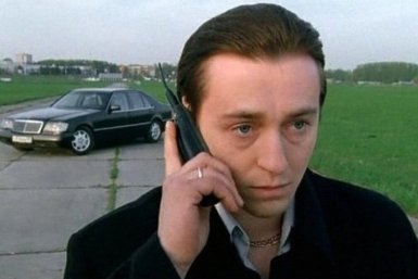 Из певцы в актеры: пять неожиданных знаменитостей, резко изменивших карьеру Кадр из фильма (18+)