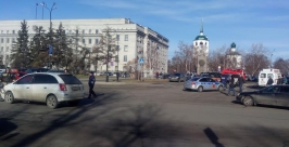 Перекресток на сквере Кирова не поделили две иномарки в Иркутске Мария Селезнева, IrkutskMedia