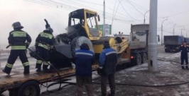 Из-за возгорания катка парализовало движение троллейбусов на плотине ГЭС в Иркутске Пресс-служба ГУ МЧС по Иркутской области