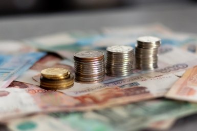 Рубль под давлением решений ЦБ: что изменит курс валют в июне Илья Аверьянов, ИА PrimaMedia.ru