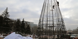Монтаж "зеленой красавицы" закончат к 20 декабря Мария Оленникова, IrkutskMedia