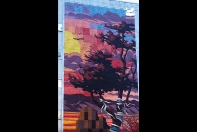 Ольхон в красках дня и ночи появился на стене дома в Иркутске Пресс-служба администрации Иркутска