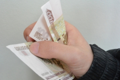 Иностранец пытался дать взятку полицейскому в аэропорту Иркутска Марина  Померанцева , ИА EAOMedia