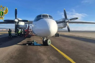 Прокуратура подключилась к происшествию с самолетом на взлетной полосе в Иркутске Восточно-Сибирская транспортная прокуратура