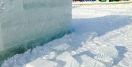 Полиция будет охранять разбитый вандалами ледовый городок в Ангарске Иркутской области пресс-служба администрации Ангарска 