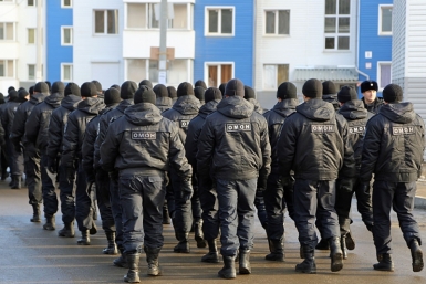 Бойцы ОМОН нейтрализовали в Приангарье мошенников в сфере недвижимости  Мария Оленникова