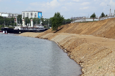 Укрепление береговой линии в Солнечном Мария Оленникова, IrkutskMedia