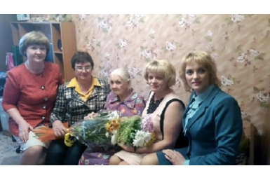 Жительница Ленинского округа Иркутска отпраздновала вековой юбилей Пресс-служба администрации Иркутска