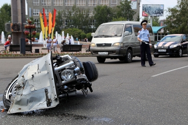 Автоледи и мотоциклист не поделили дорогу в районе &quotБаргузина&quot в Иркутске  Оленникова Мария, IrkutskMedia
