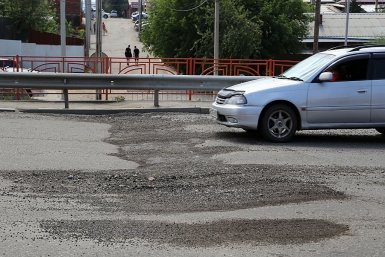 Заммэра Иркутска взял под контроль ситуацию с ремонтом улицы Седова Мария Оленникова, ИА IrkutskMedia