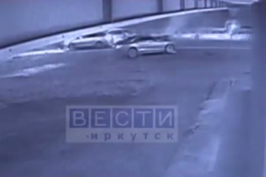 ДТП на Байкальской в Иркутске Скриншот видео &quotВести-Иркутск&quot