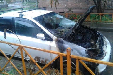 Автомобиль Honda Civic сгорел на улице Подаптечная в Иркутске  Пресс-служба ГУ МЧС по Иркутской области