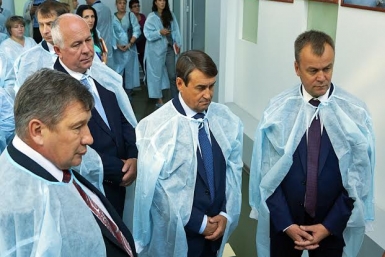 Игорь Левитин, Сергей Чемезов и Сергей Ерощенко осмотрели городской перинатальный центр Вадим Палько, ИА IrkutskMedia