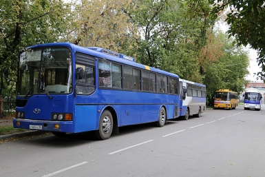 Водители автобусов №16к устроили стоянку на улицах Бограда и Сурикова в Иркутске Мария Оленникова, IrkutskMedia