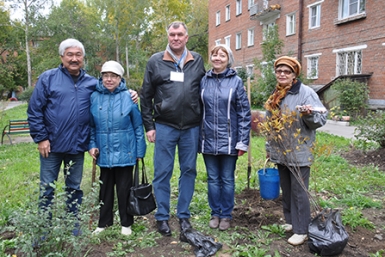 Акция прошла в рамках проекта &quotЛюбимому городу – новые скверы&quot  Пресс-служба администрации Иркутска