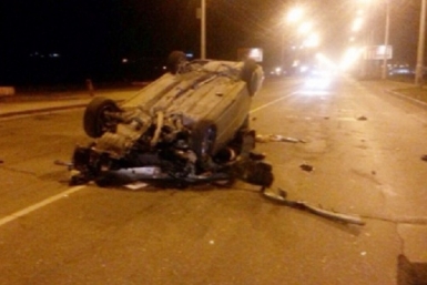 Водитель Toyota Carina погиб в ДТП на плотине ГЭС в Иркутске  Пресс-служба ГУ МВД по Иркутской области