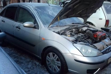 Автомобиль Ford Focus. горел на улице 1-й Советской в Иркутске  Пресс-служба ГУ МЧС по Иркутской области 
