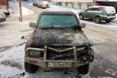 Автомобиль Toyota Hilux Surf сгорел на Байкальской в Иркутске  Пресс-служба ГУ МЧС по Иркутской области