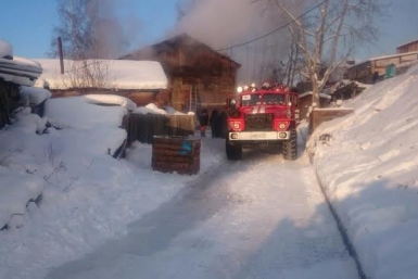 Пожилая женщина погибла в огне на севере Иркутской области  Пресс-служба ГУ МЧС по Иркутской области 