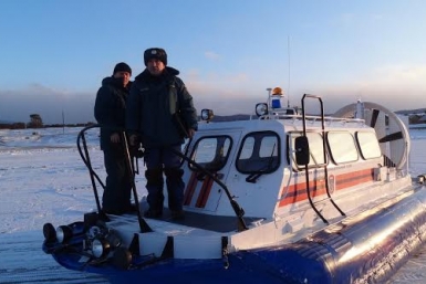 Личности рыбаков, провалившихся под лед на Байкале, установлены  Пресс-служба ГУ МЧС по Иркутской области 
