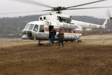 Вертолеты Ми-8 и беспилотник отслеживают паводковую обстановку в Приангарье  Пресс-служба ГУ МЧС по Иркутской области