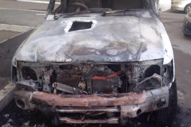Автомобиль Nissan Safari сгорел в Университетском в Иркутске  Пресс-служба ГУ МЧС по Иркутской области