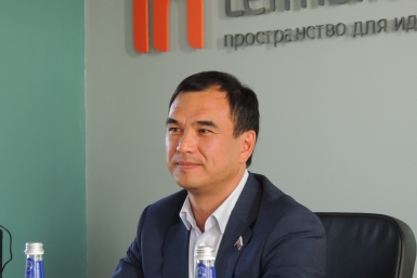 Человек и депутат: Сергей Тен о работе, &quotвзбесившемся принтере&quot и выборах в Приангарье Лучкин Виктор, IrkutskMedia