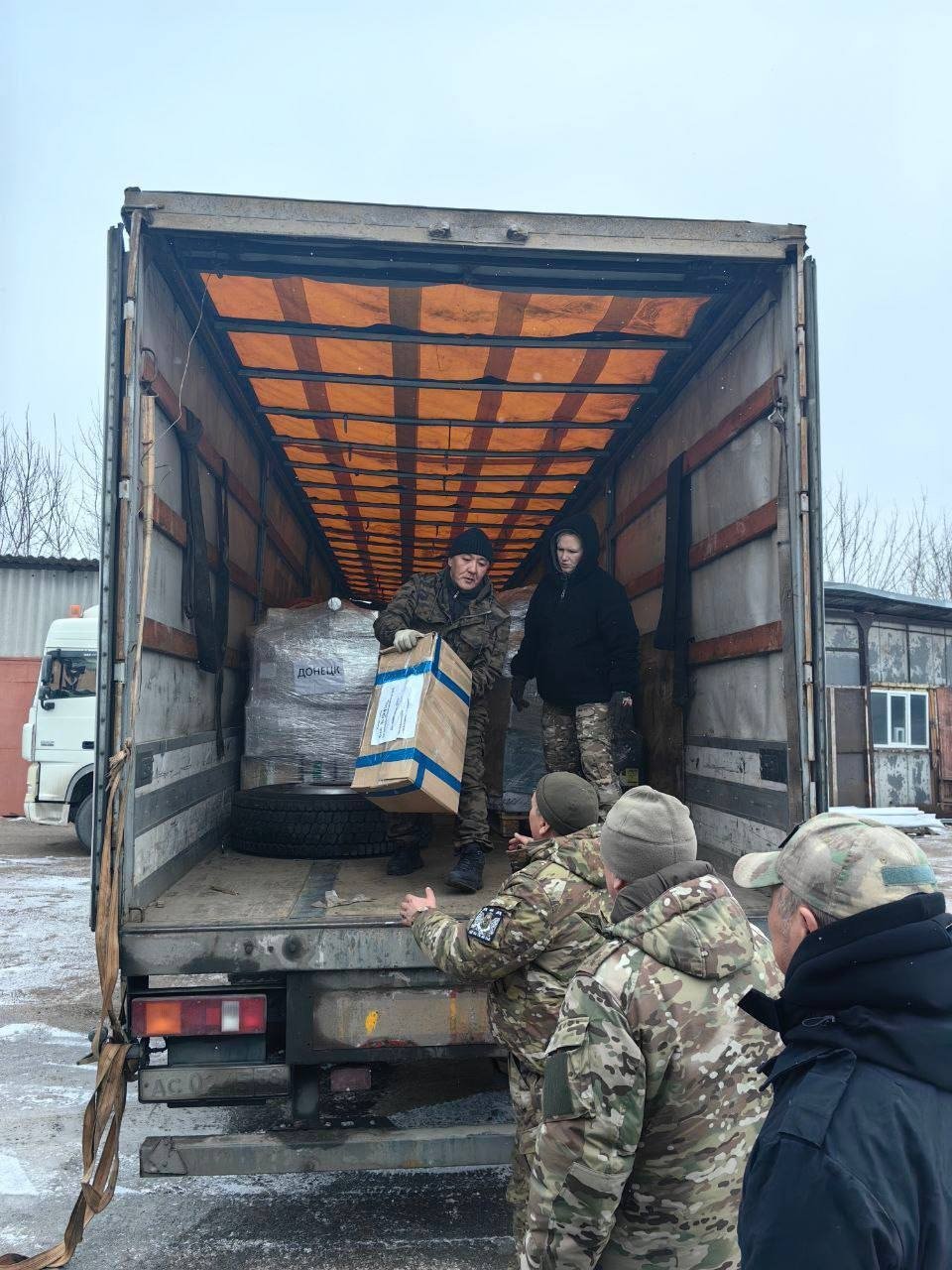 Гуманитарный груз АО "Труд" доставили в зону СВО в канун Дня защитника Отечества